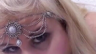 Divine blowjob by mature godess