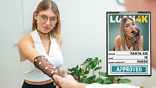 VIP4K. Stretch my pussy to expand my opportunities